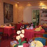 Hotel Les Camelias 2*