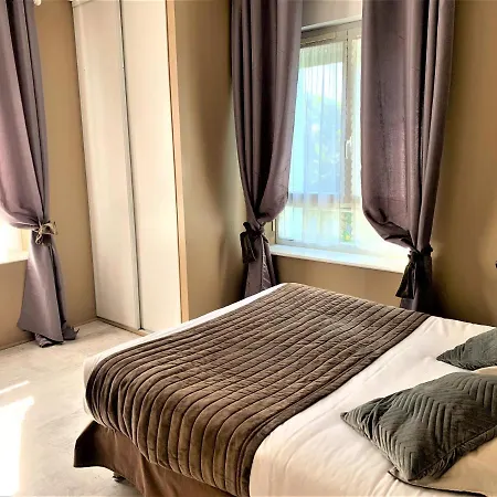 Les Camelias Bagnoles de l'Orne Normandie