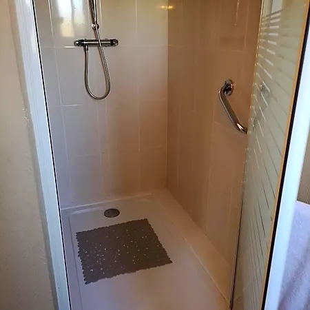 Hotel Les Camelias 2*