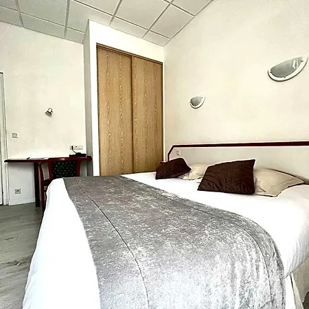 Hotel Les Camelias Bagnoles de l'Orne Normandie