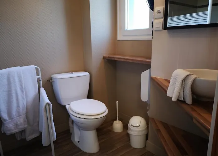 Hotel Les Camelias Bagnoles de l'Orne Normandie