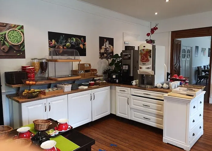 Les Camelias Hotel 2*