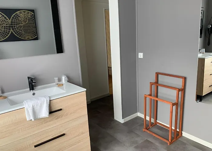 Les Camelias Bagnoles de l'Orne Normandie