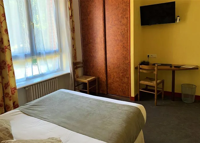 Les Camelias 2* Bagnoles de l'Orne Normandie