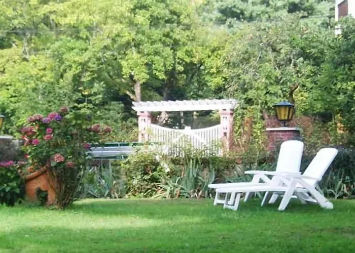 Les Camelias Bagnoles de l'Orne Normandie