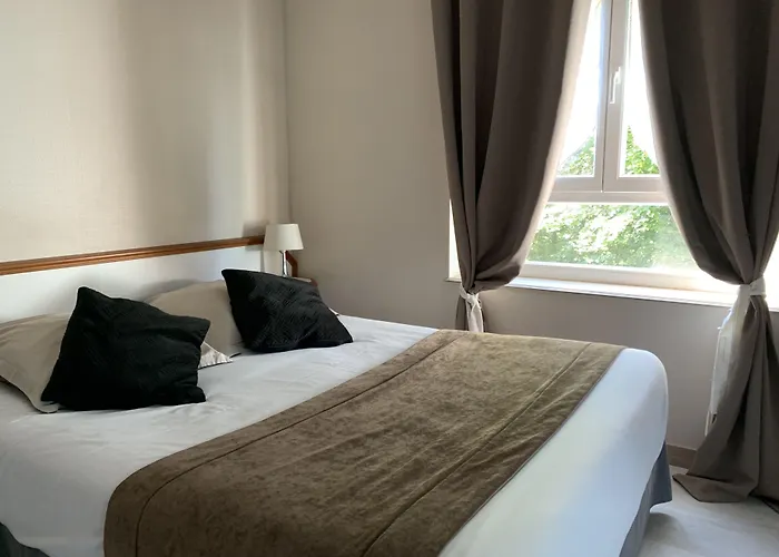 Les Camelias 2* Bagnoles de l'Orne Normandie