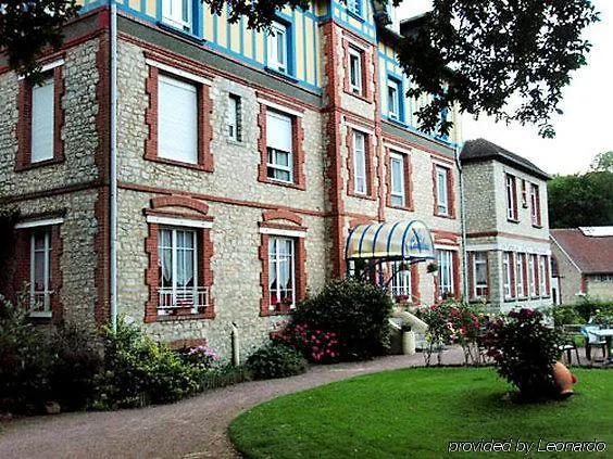 Les Camelias 2* Bagnoles de l'Orne Normandie